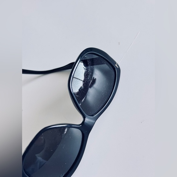 TOM FORD Lindsay Black Polarized Square Sunglasses - Picture 15 of 16